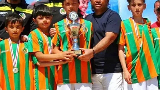 Alanyaspor'a transfer oldu