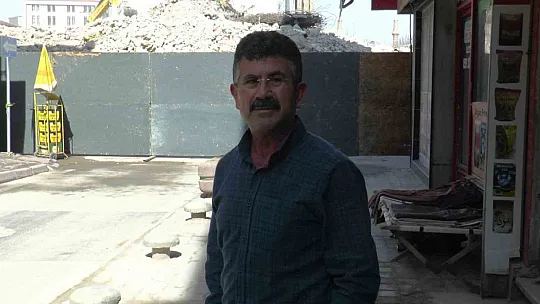 Yıkılan binada çalışmalar sürüyor
