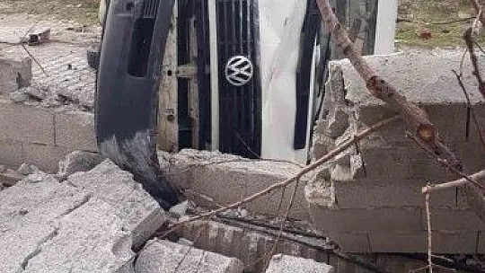 Feci kaza: 1 ölü, 1'i ağır 5 yaralı