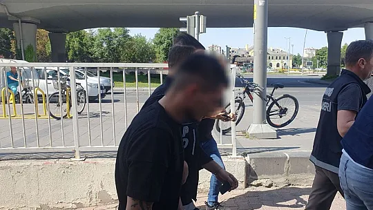Narkotik polisinden kaçamadılar