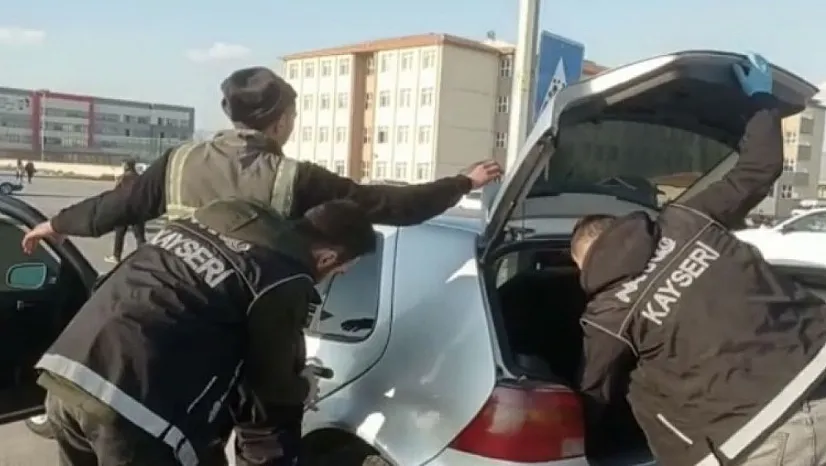 Narkotik operasyonu: 17 zehir taciri enselendi
