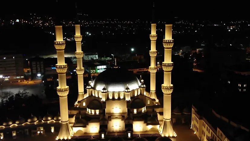 09 Eylül 2023 Cumartesi günü Kayseri ilimizde namaz vakitleri