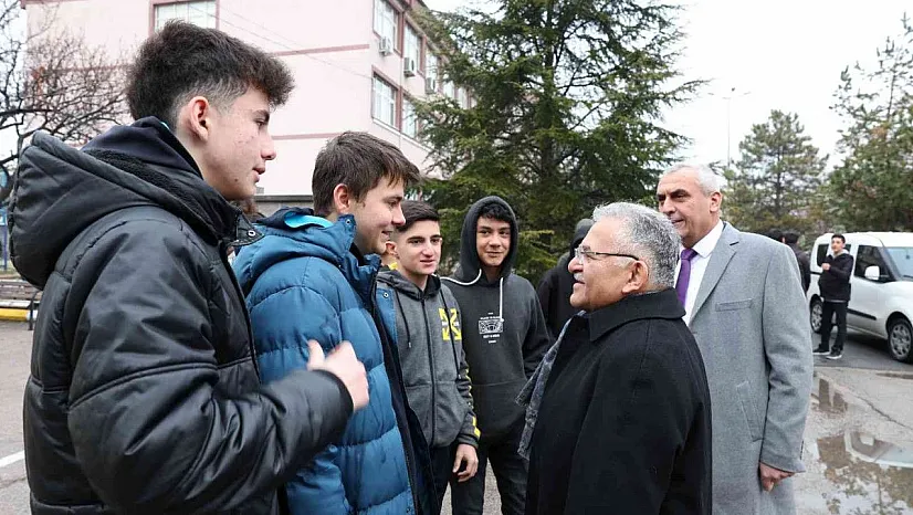 Büyükkılıç: Hiçbir zaman siyasi davranmayız