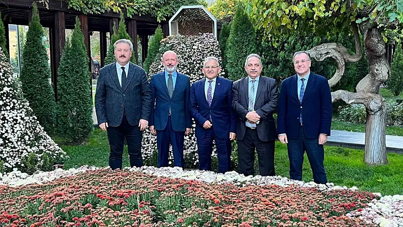 Başkan Büyükkılıç, merkez ilçe belediye başkanları ile bir araya geldi