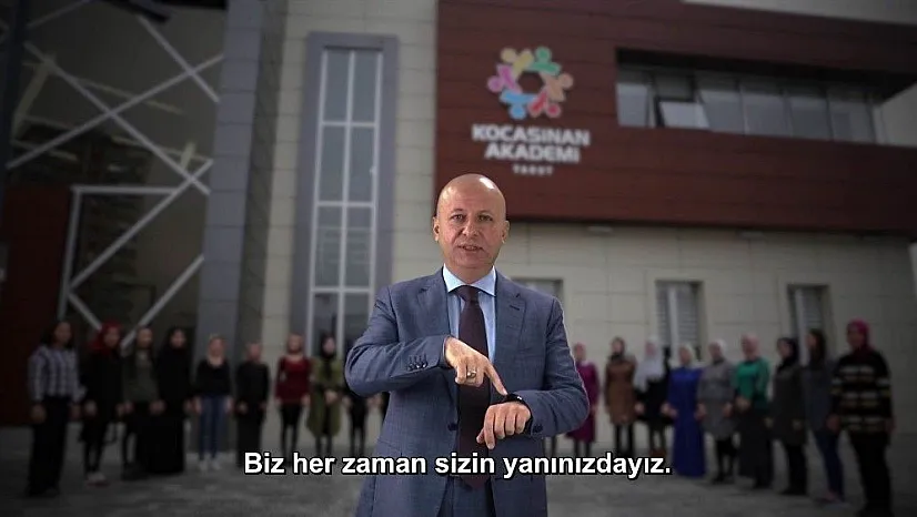 Başkan Çolakbayrakdar işaret dili ile engellilere "Her zaman yanınızdayız" dedi