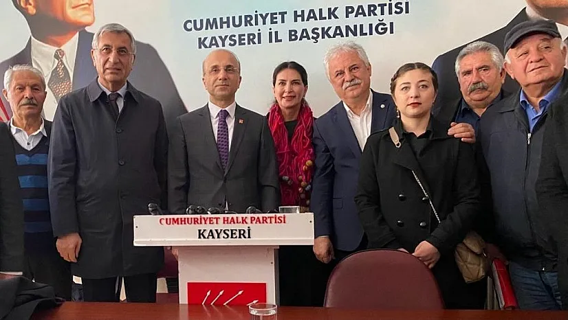 Aşkın Genç CHP'den , aday adaylık başvurusunu yaptı