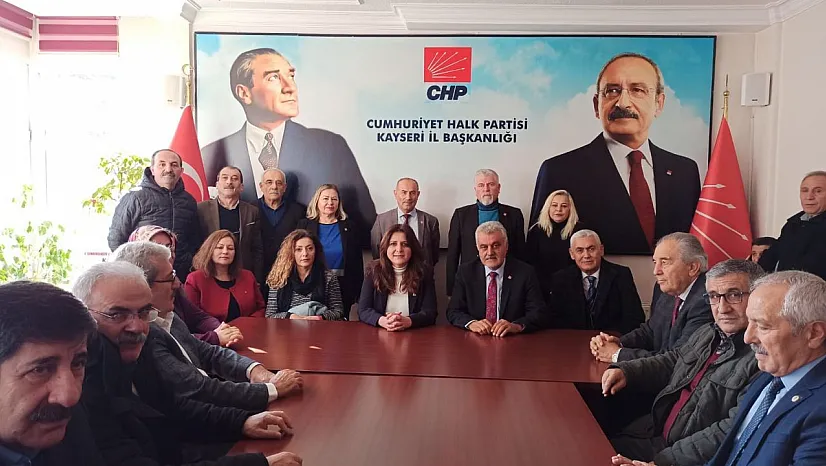 CHP'de dikkat çeken ziyaret!