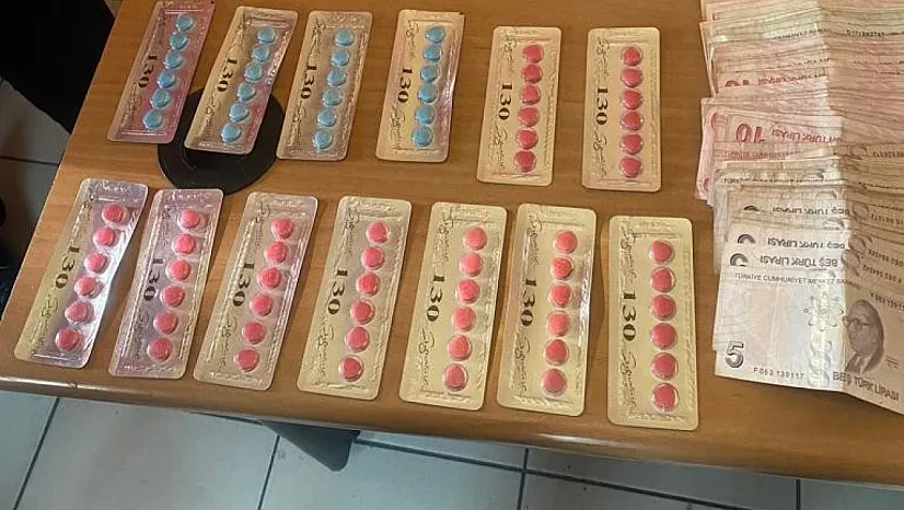 Cinsel içerikli hap ile yakalandı