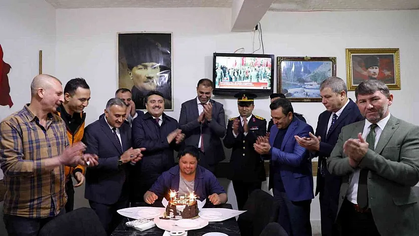 'Gülü Ramço'ya doğum günü sürprizi