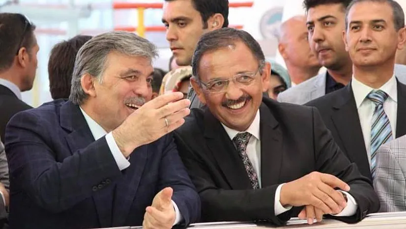 Elitaş'tan sonra Bakan Özhaseki de Gül'e KHK'lı cevap verdi...