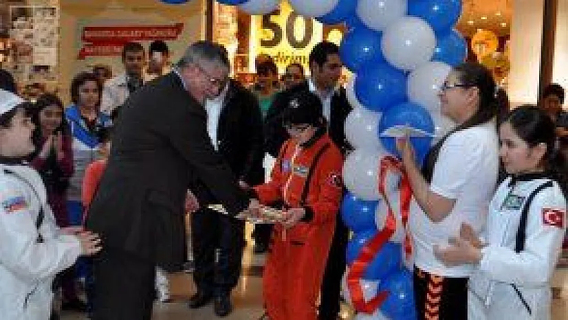 ERCİYES KOLEJİ'NDEN PLANETARYUM ÇADIRI