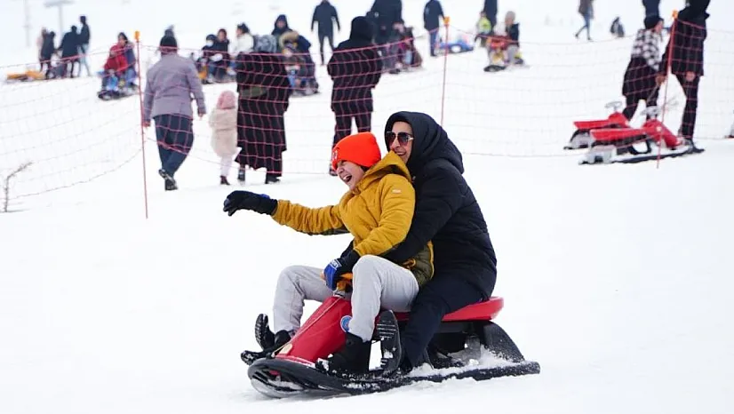 Erciyes'te 17 pist açık ve kayakseverleri bekliyor