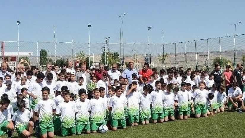 Kayseri Şeker Yaz Spor Okullarında 600 öğrenciye kurs imkanı