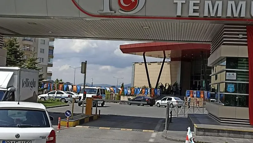 'Kayseri Üniversitesi AKP'nin seçim bürosu mu?'
