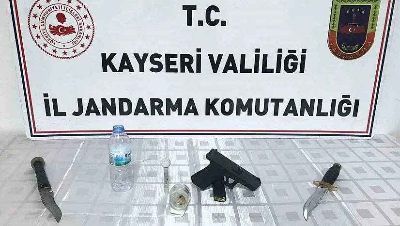 Şüpheliden uyuşturucu çıktı