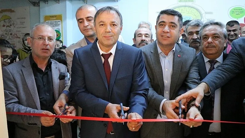 Türk Metal Sendikası Kayseri Şubesi öğrencilerin yüzünü güldürdü
