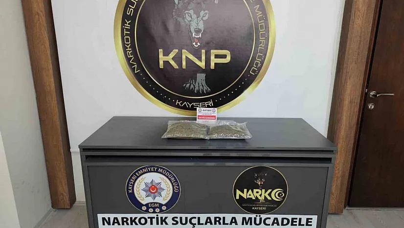 Uyuşturucu taciri, uyuşturucuyu kente sokamadan yakalandı