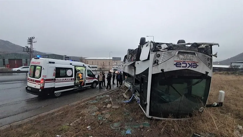 Vali Çiçek acı haberi duyurdu: kazada 1 kişi vefat etti