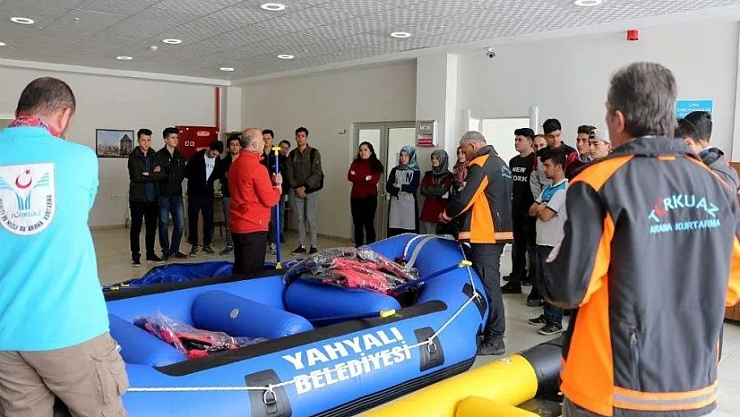 Yahyalı'da raftinge ilk adım